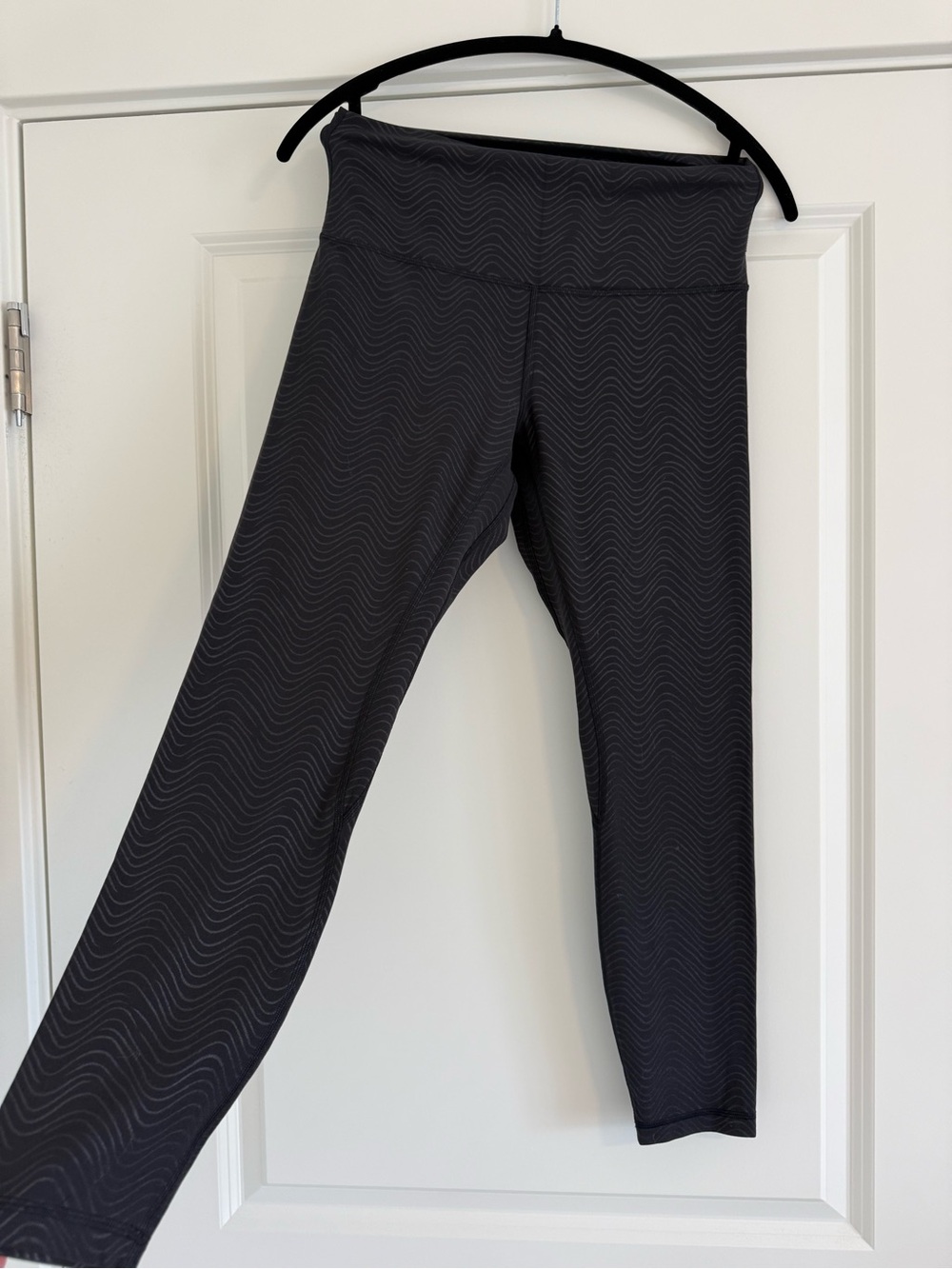Black Wave-Print Lululemon Leggings 25’’